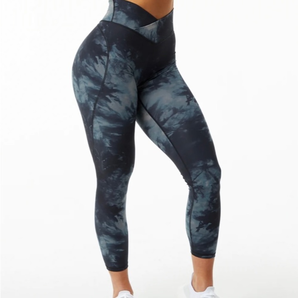 Alphalete Surface Power Leggings